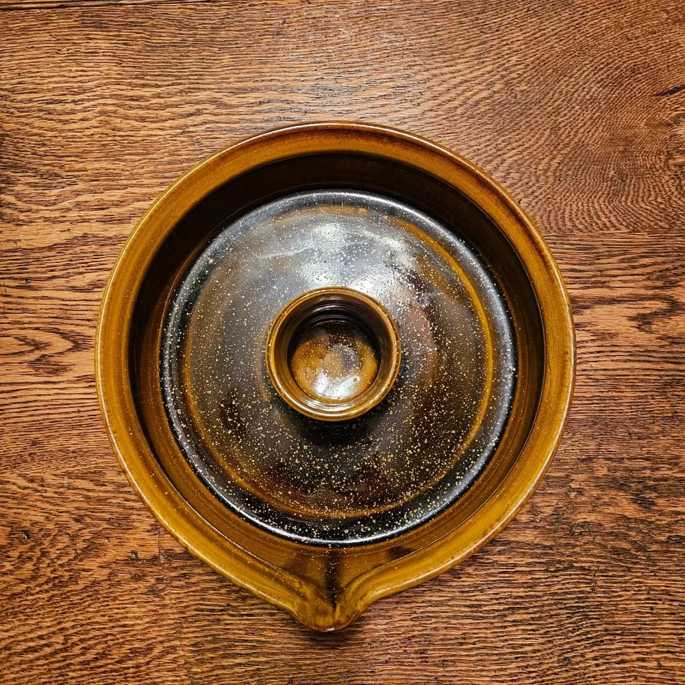 Vintage Studio Pottery Chicken‎ Roaster Brown Speckled Glaze 12 Inch